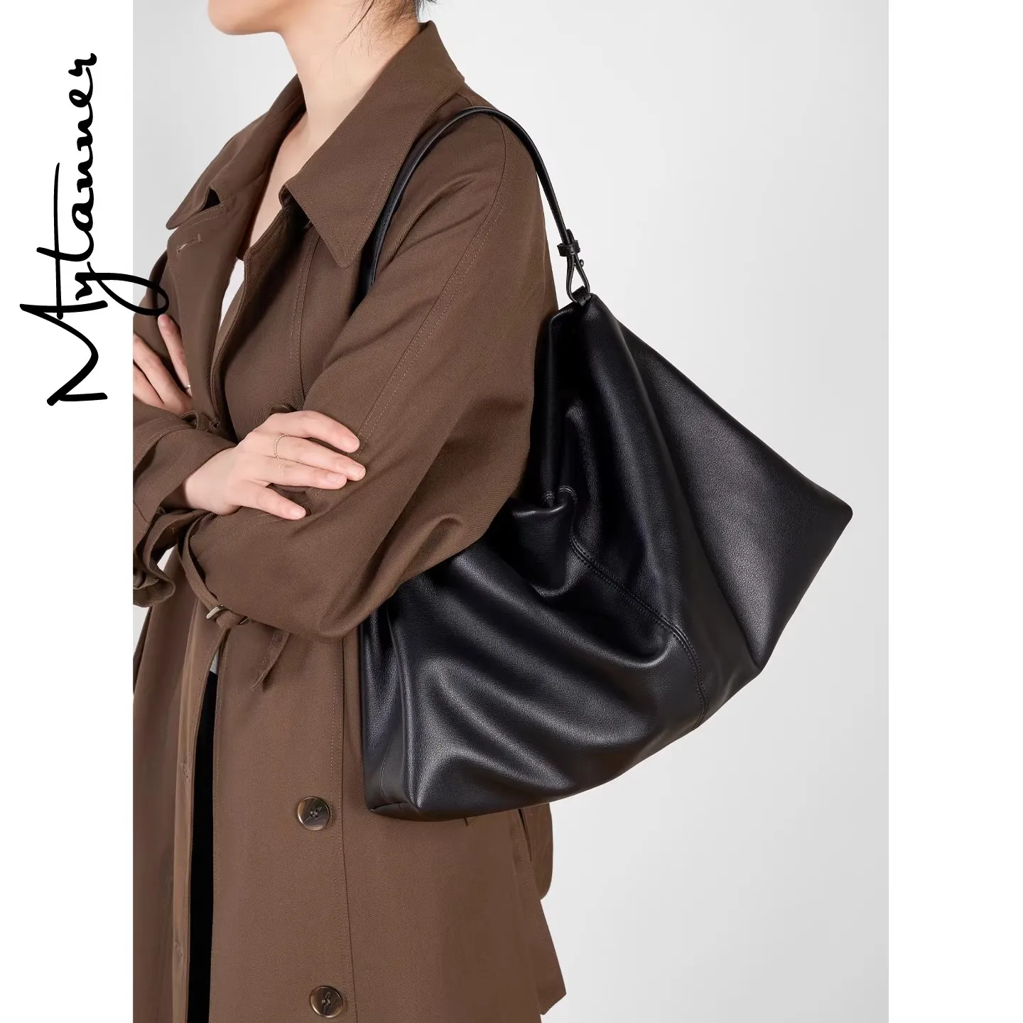 

Lazy and Relaxed Style Cowhide Tote Bag for Women, Large Capacity, Commuting, Autumn and Winter, Soft Leather Shoulder Crossbody Bag