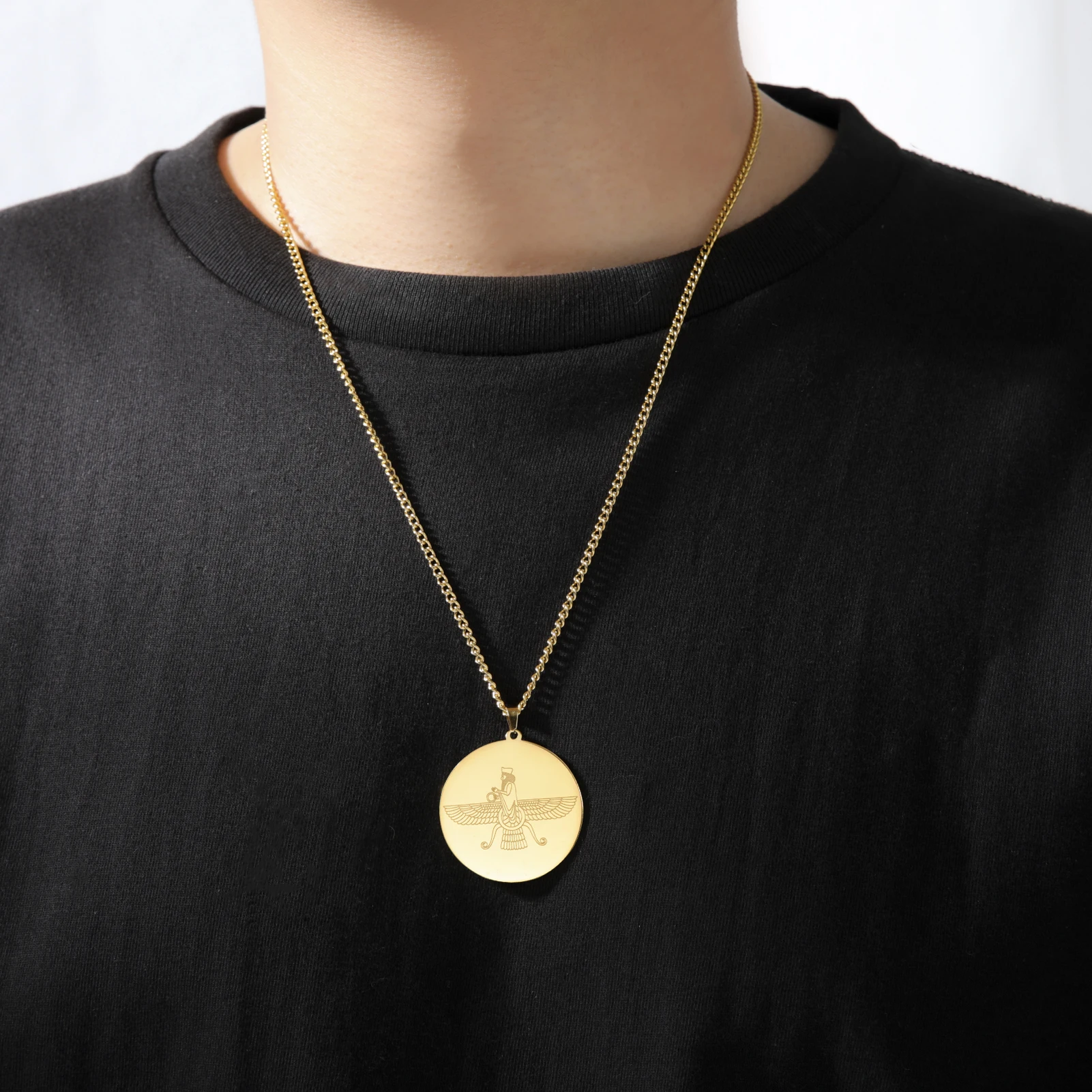 LIKGREAT Faravahar قلادة قلادة Zoroastrian رمز الفارسي أفيستا أهورا مازدا الفولاذ المقاوم للصدأ سلسلة مجوهرات هدية للرجال والنساء