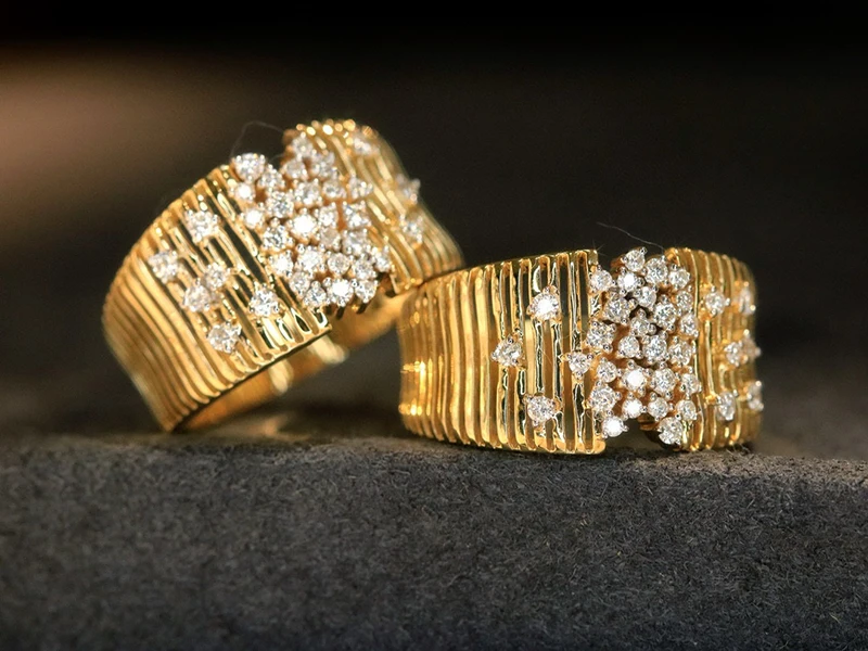 KUGG 100% 18 K イエローゴールドリング高級光沢のあるデザイン 0.40 カラット本物の天然ダイヤモンドの婚約指輪女性のためのハイパーティージュエリー