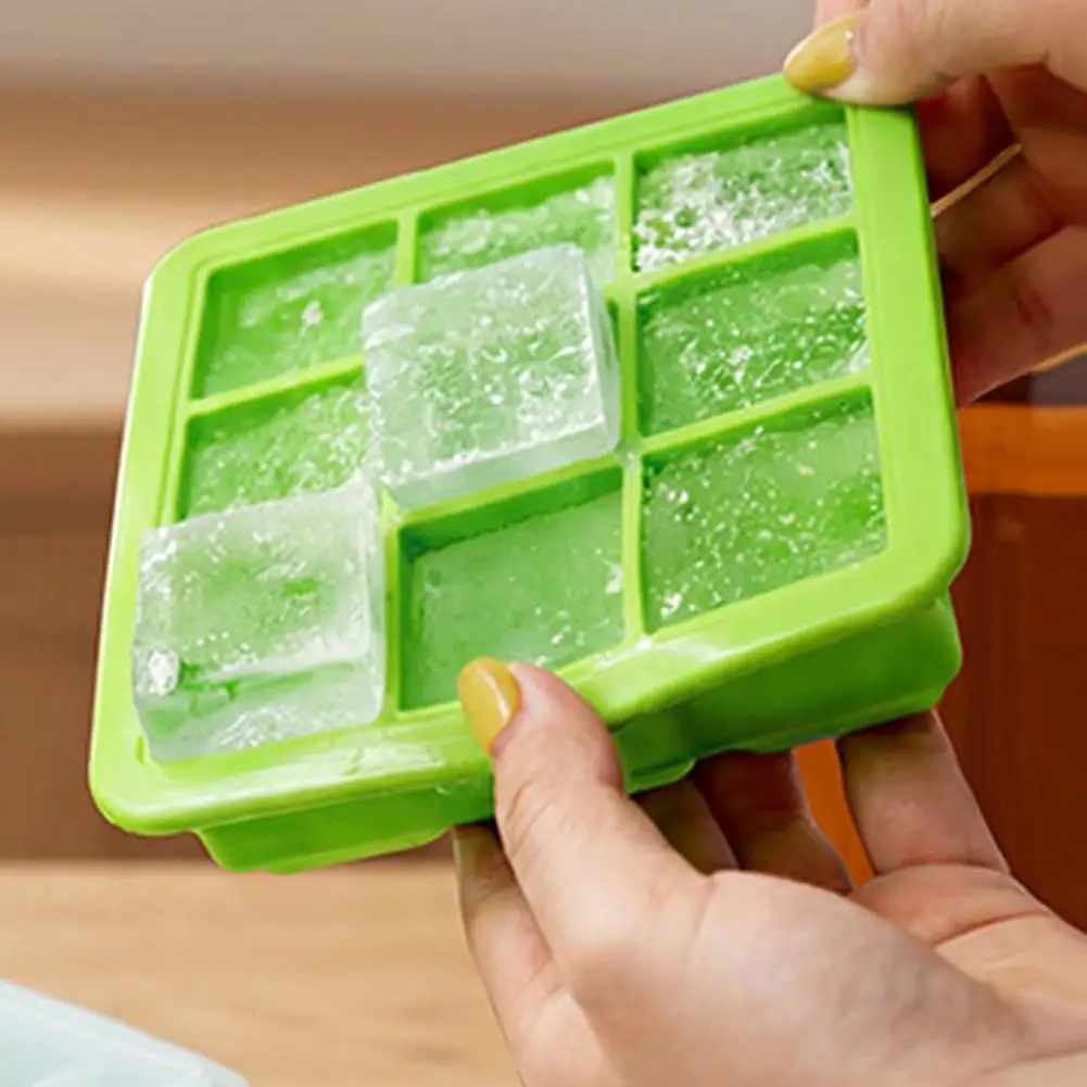 Bpa-free Ice Mold Silicone Ice Cube Mold with Lid Leak-proof Stackable Ice Tray for Whiskey Cocktails Durable Easy-release
