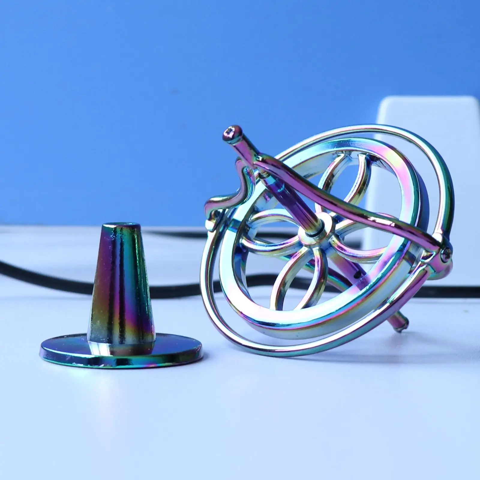 Giroscopio da dito di precisione creativa Giroscopio antistress Giocattolo di equilibrio classico superiore Opzioni di gioco multiple colorate