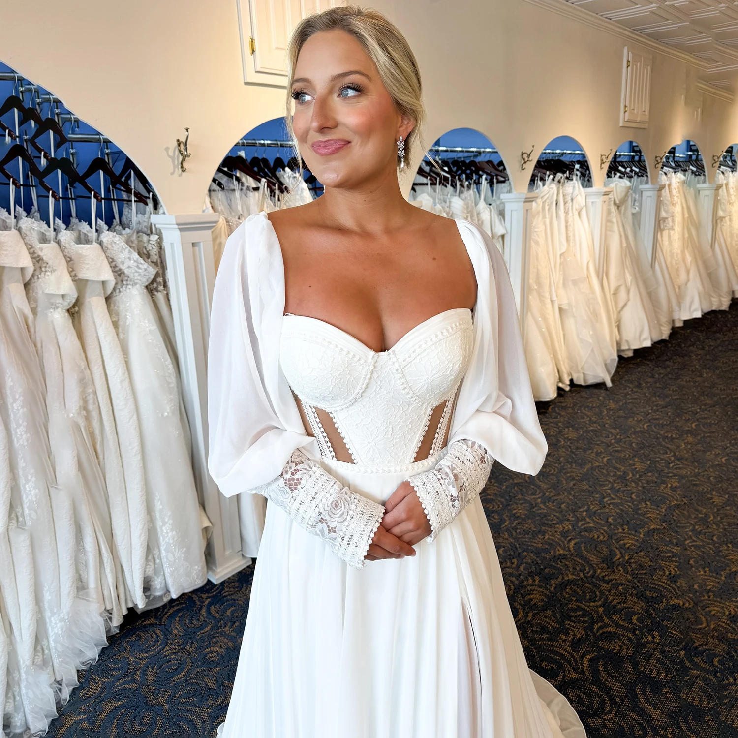 긴 퍼프 슬리브 Boho 쉬폰 우아한 신부 가운 높은 슬릿 Sweetheart 지퍼 라인 레이스 컷 아웃 맞춤형 웨딩 드레스