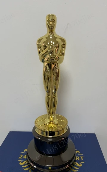 Metal Gramophone Record Trophy | 1:1 Scale 22.5cm Music Award Replica | Heavy Desk Decor for Collectors