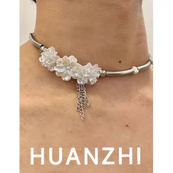 HUANZHI White Flower Silver Color Tassel Necklace Irregular Curved Pipes Unisex ChokerY2K Punk Jewelry for Women Men 2024 New