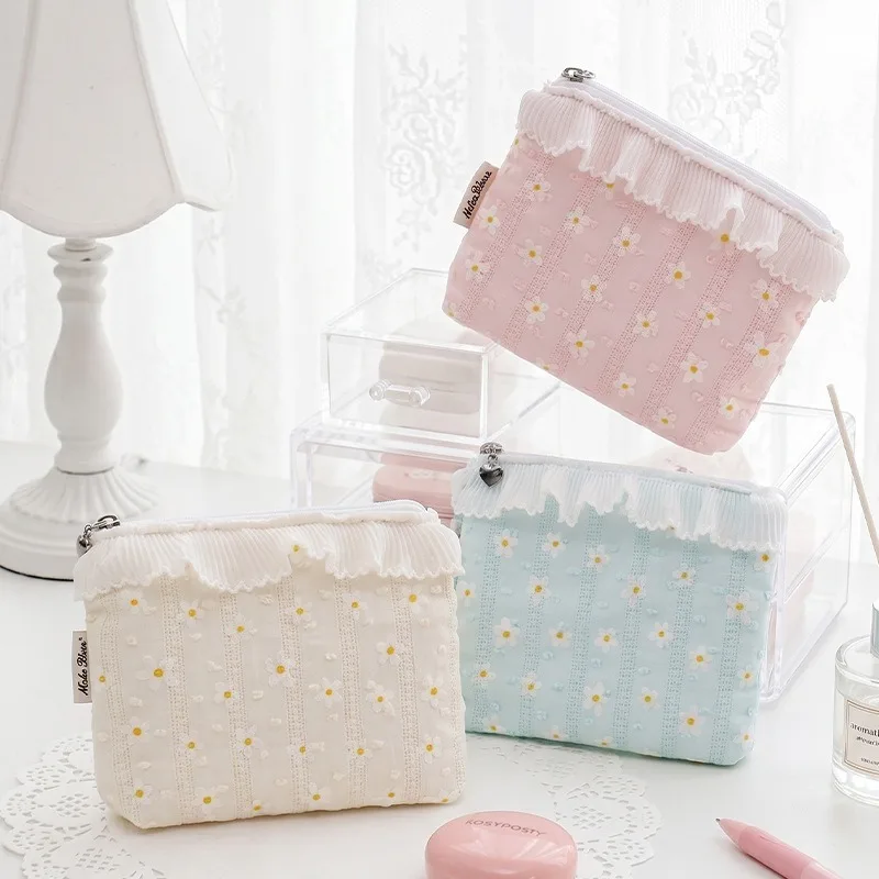 Cute Daisy Print Makeup Bag, Lotus Leaf Lace Zipper Storage Bag, Sweet Macaron Colored Girl's Portable Makeup Bag