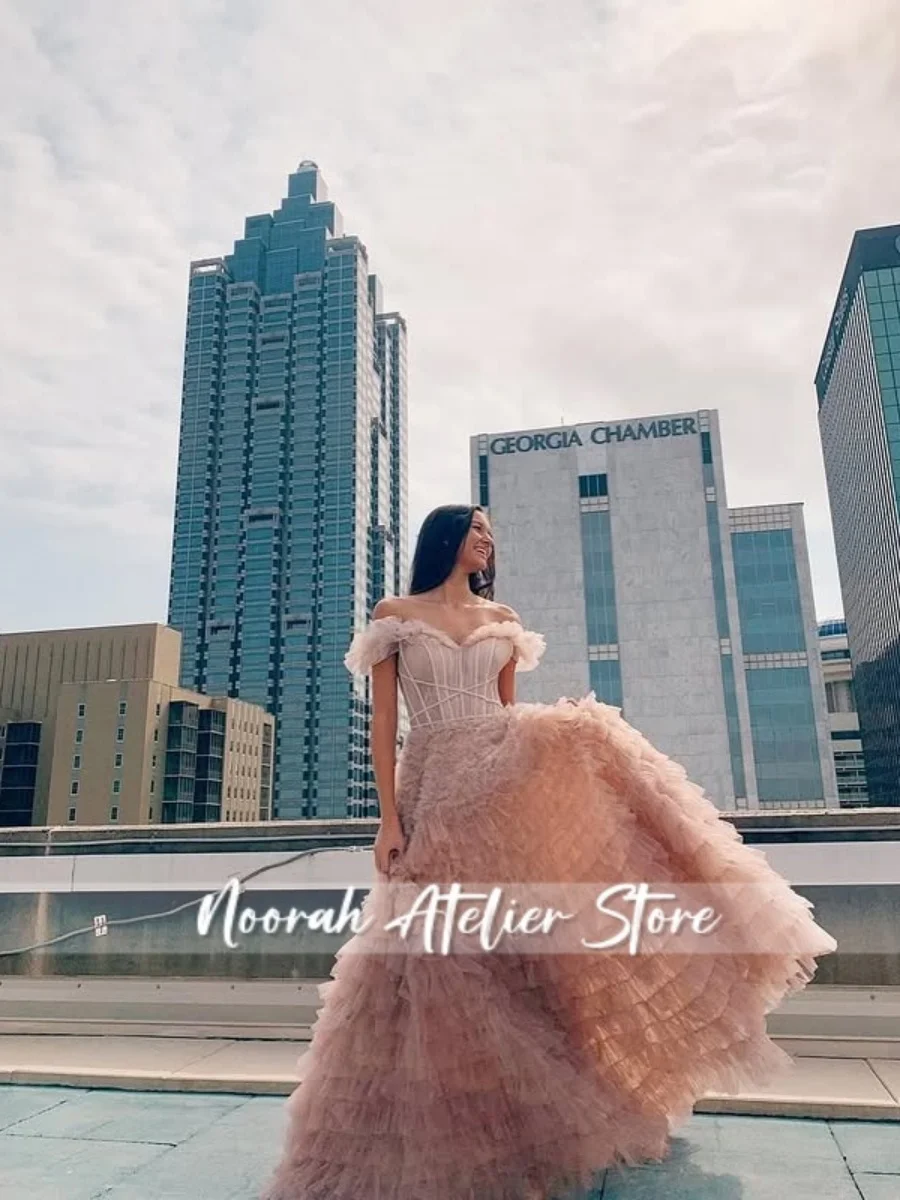 Gradient Aline ปิดไหล่ Elegant Tiered Tulle อาหรับชุดราตรีชุดแต่งงานดูไบ 2025 ที่กําหนดเอง