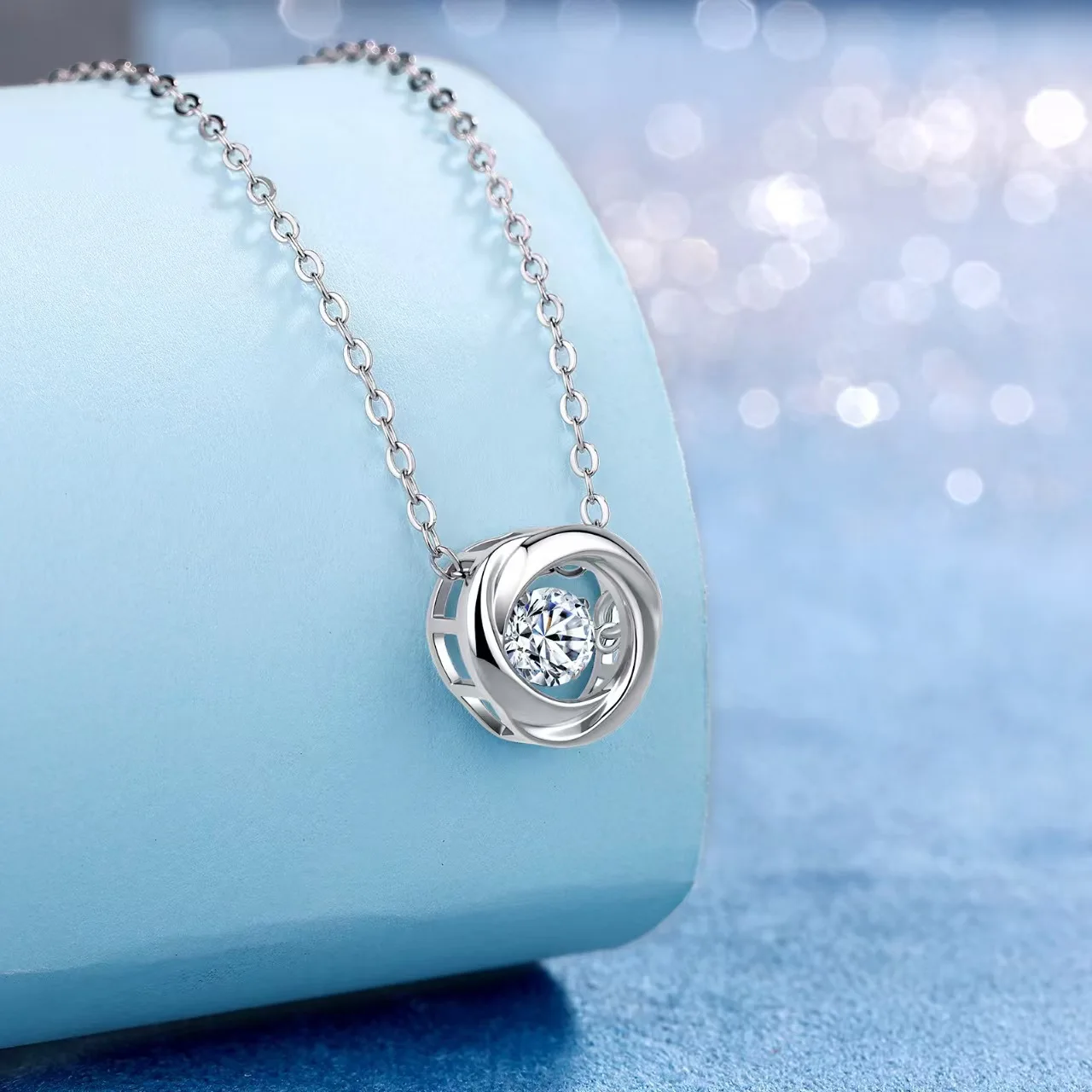 S925 Silver Plated 18K Gold Round Moissanite Drill Smart Cyclone Necklace 0.45ct