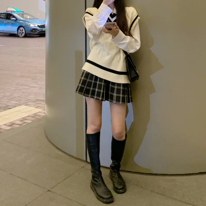 Retro Sweter Bez Rękawów Damski Wiosenno-Jesienny, Styl College, Nowy Model 202, Jednolity Kolor, Dekolt V, Regularna Długość