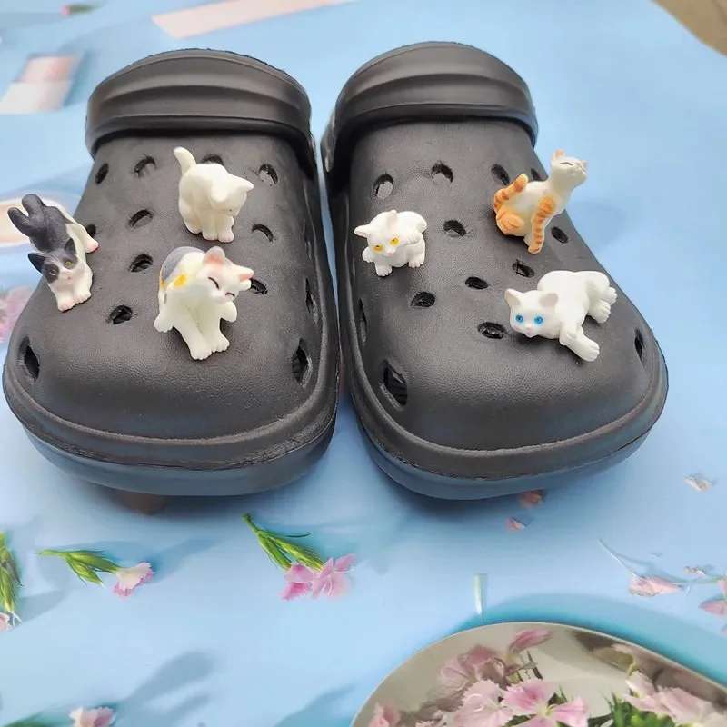 New Hot sales DIY Cute Small animals Resin Shoe Charms Decoration For Child Clogs DIY Parts Womens Slippers Shoes Accessories