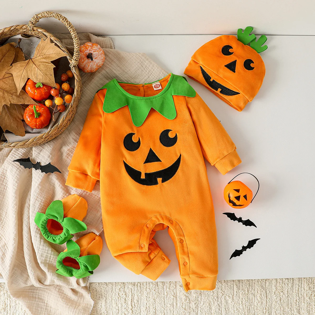 

4Pcs Children's Clothing Baby Boys /Girls Fall/ Winter Jumpsuit Halloween Pumpkin Hat Long Sleeved Crawling Romper For 0-1Y
