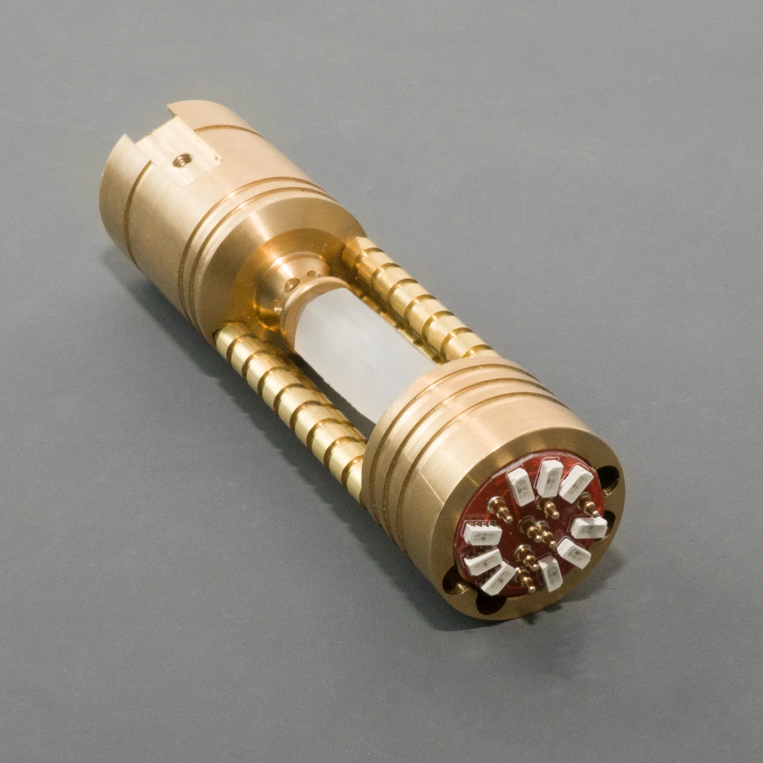 كريستال دوار Lightsaber تصميم كريستال معدني مادة نحاسية