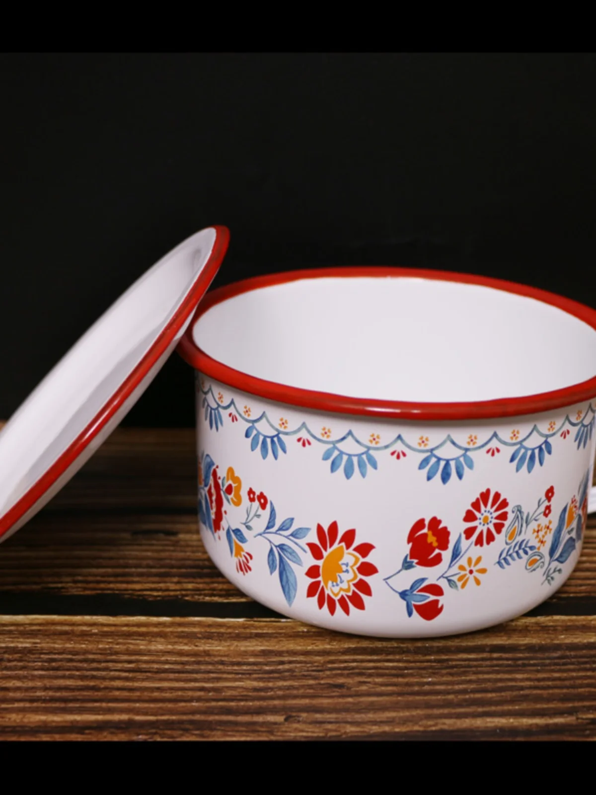 

Thickened Enamel Noodles Cup with Lid Retro Style Convenient Soup Bowl Dormitory Rice Tub Old Fashion Fast Food Cup for Adults