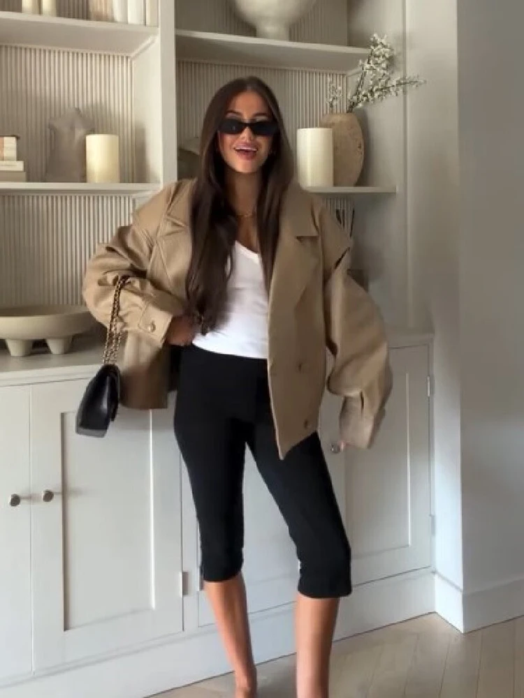 2026 Retro Khaki Oversized Kunstlederjacke für Damen, schicker Reverskragen, Knopfmanschetten, lockerer kurzer Mantel, Street-Style Herbst-Oberbekleidung – Detail 5