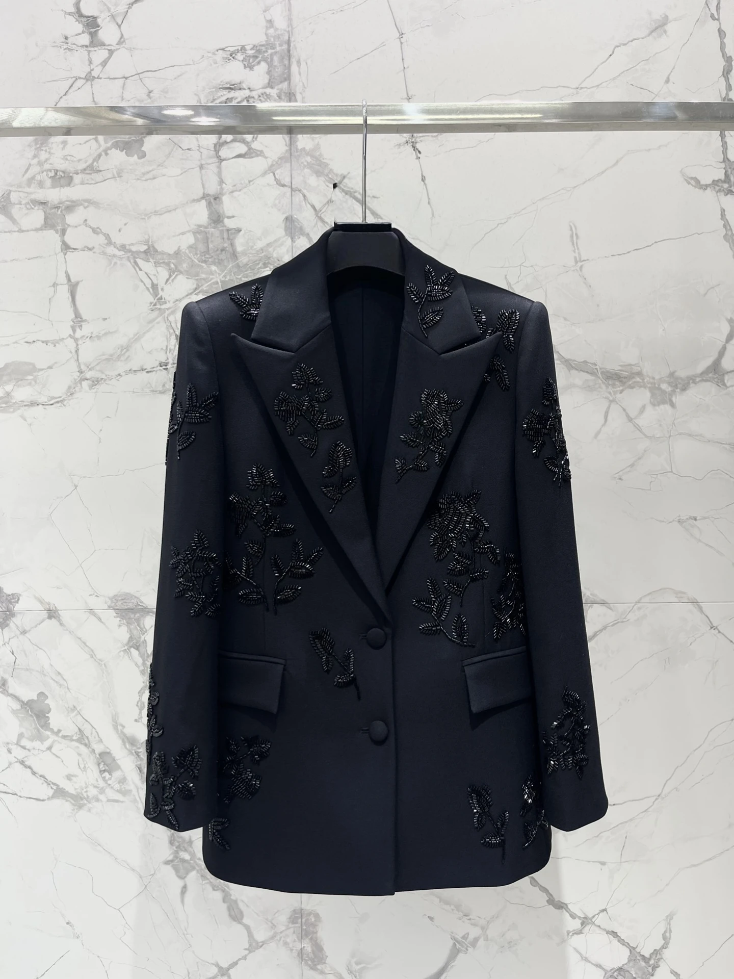 

Fashionable Slimming Single-Button Woolen Women's Suit Jacket Elegant Luxury Heavy Bead Embellished Classic Flip Collar Coat