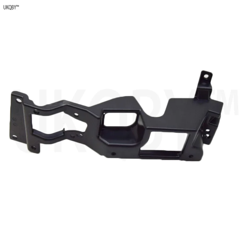 

Ra ng e Ro ve r 2013 LR050519 Bracket - Fog Lights