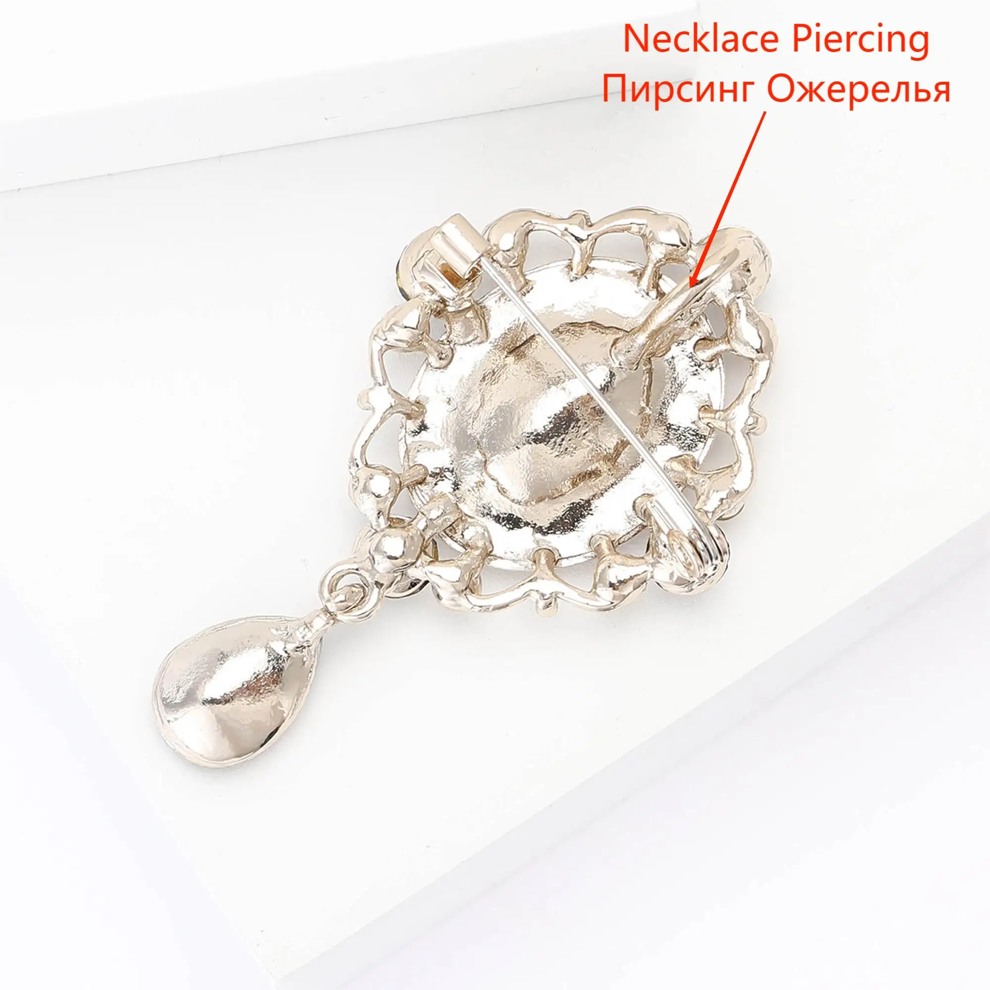 Rhinestones Palace Baroque Style Brooches for Women Unisex Small Glass Pendant Pin Office Party Friend Gifts Jewelry Accessories
