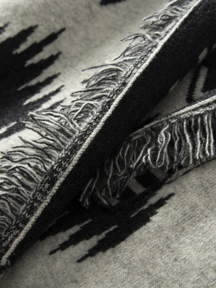 

Новый шикарный женский толстый прочный текстурированный осенне-зимний 100% кашемировый трикотаж, свитер в стиле ретро, жаккардовый кардиган с кисточками, пальто