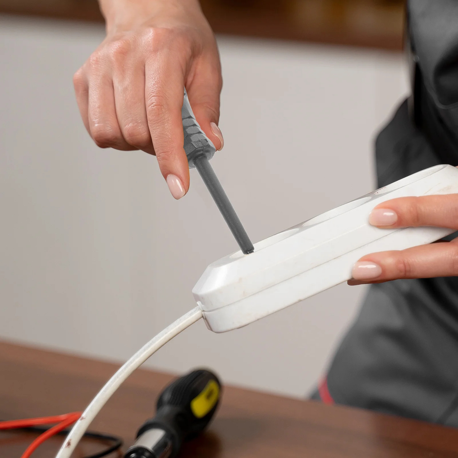 

Electrician Voltage Testing Pen High Brightness Magnetic Flathead Screwdriver Torque Electric Tester Pen Automotive Circuit