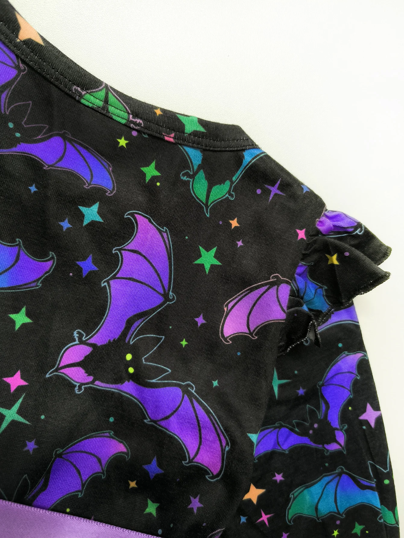 Halloween-Mädchenkleid mit langen Ärmeln, Cartoon-Fledermaus-Reflexdruck, Netz-Prinzessinnenkleid für Kinderpartys – Detail 5