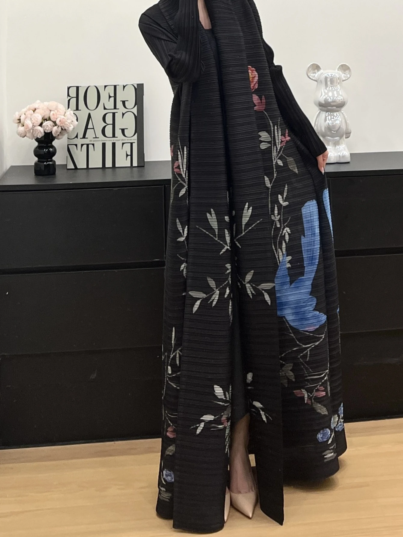 Miyake plissé Abaya Trench Cardigans imprimé à manches longues col rabattu robe femmes 2025 Original concepteur Caftan longs manteaux