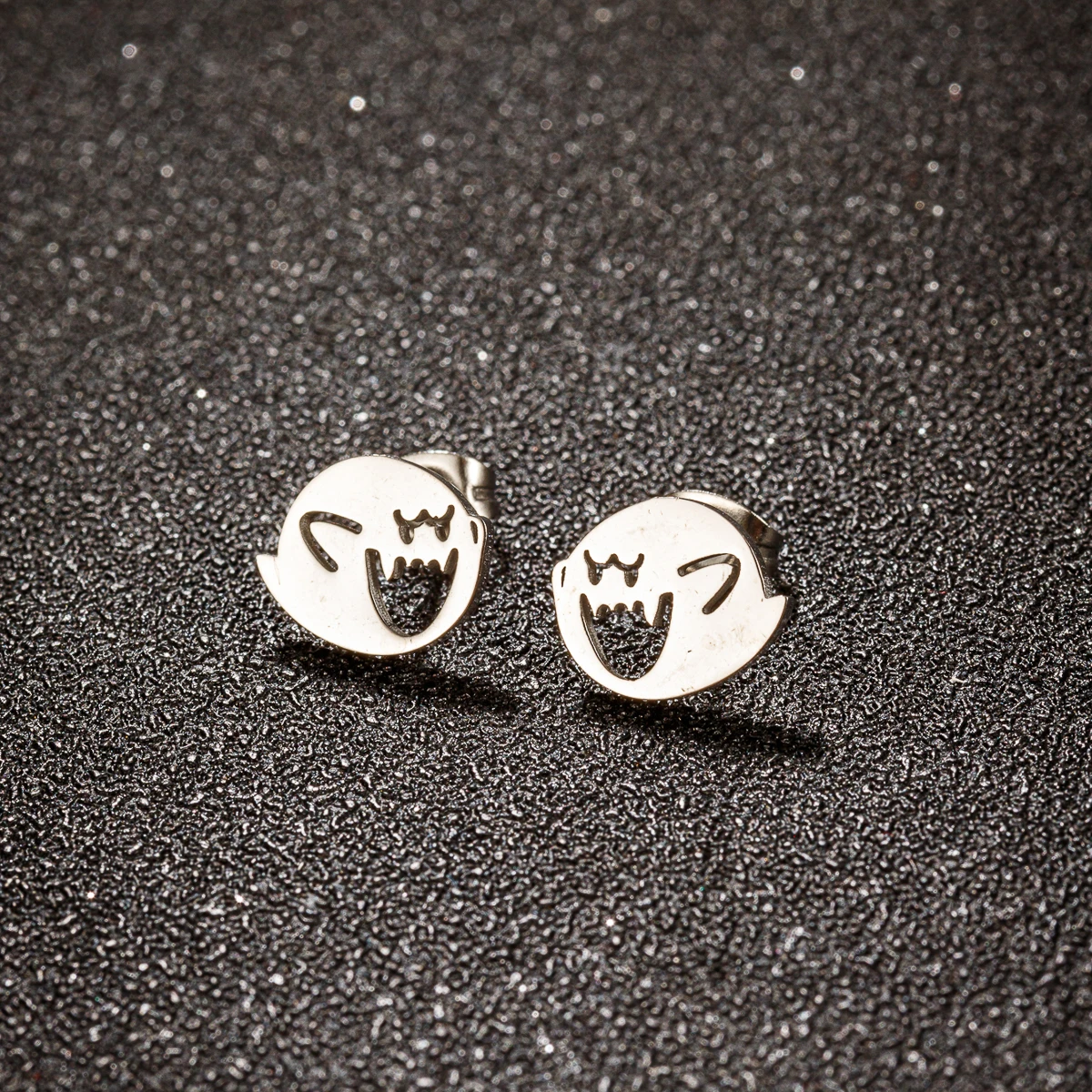 1 Pair Stainless Steel Cute Cartoon Earrings Stud Black Earrings Minimalist GED705