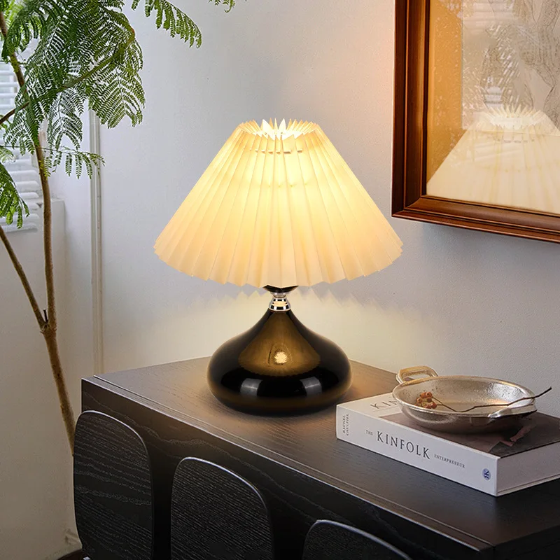 

Nordic ins wind bedroom bedside table lamp high sense Internet celebrity girl warm romantic pleated creative decorative table