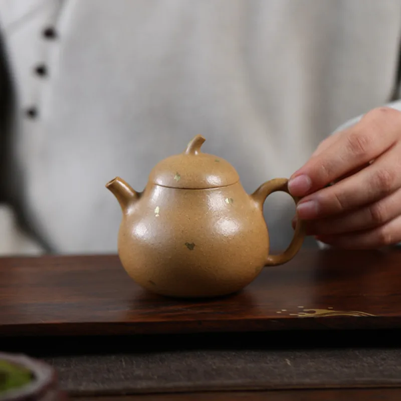 

Chinese Yixing Purple Clay Teapot Handmade Household Tea Pot Eggplant Shape Beauty Kettle Raw Ore Zisha Tea Set Teaware 170ml