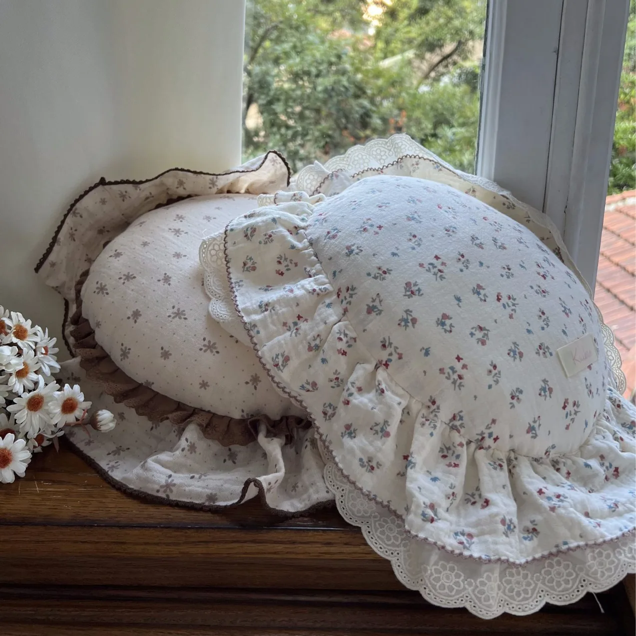 French retro small round throw pillow 100% cotton lumbar pillow with ruffled edges floral cushion backrest