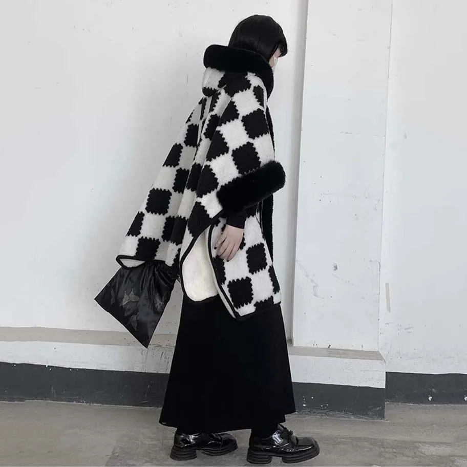 Fashion Classic Black White Plaid Like Lamb Wool Cape Coat Hood Women Winter Faux Fur Garment Thicken Lining Long Loose