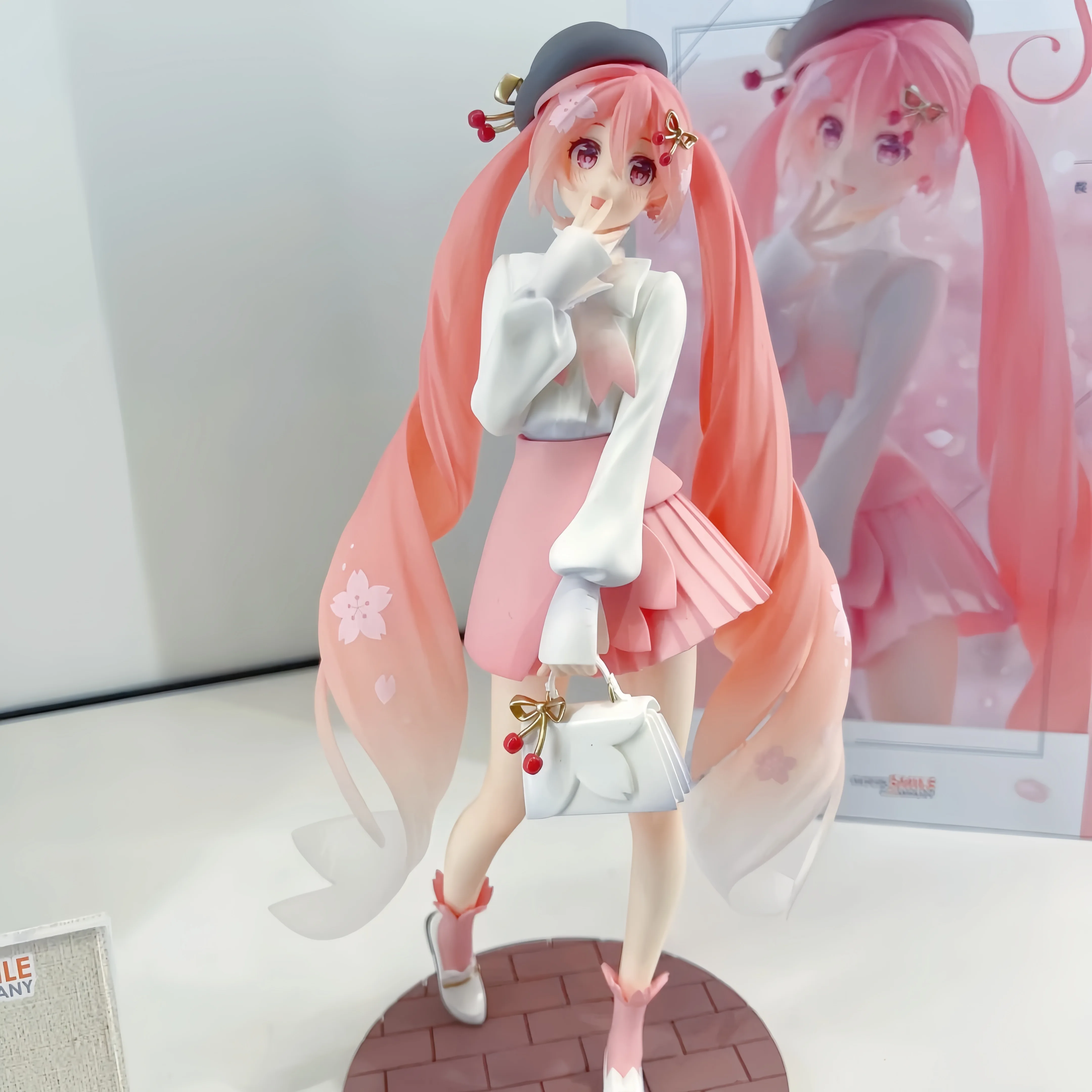 

Original Gsc Piapro Characters Hatsune Miku Outfits For Flower Viewing 23cm Anime Action Figure Model Doll Toy