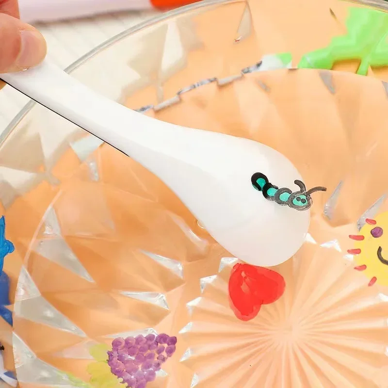 Floating Pen Fun Holiday Children's Puzzle Water Drawing Suspended Pen Colorful Erasable Whiteboard Pen Graffiti Drawing Pen