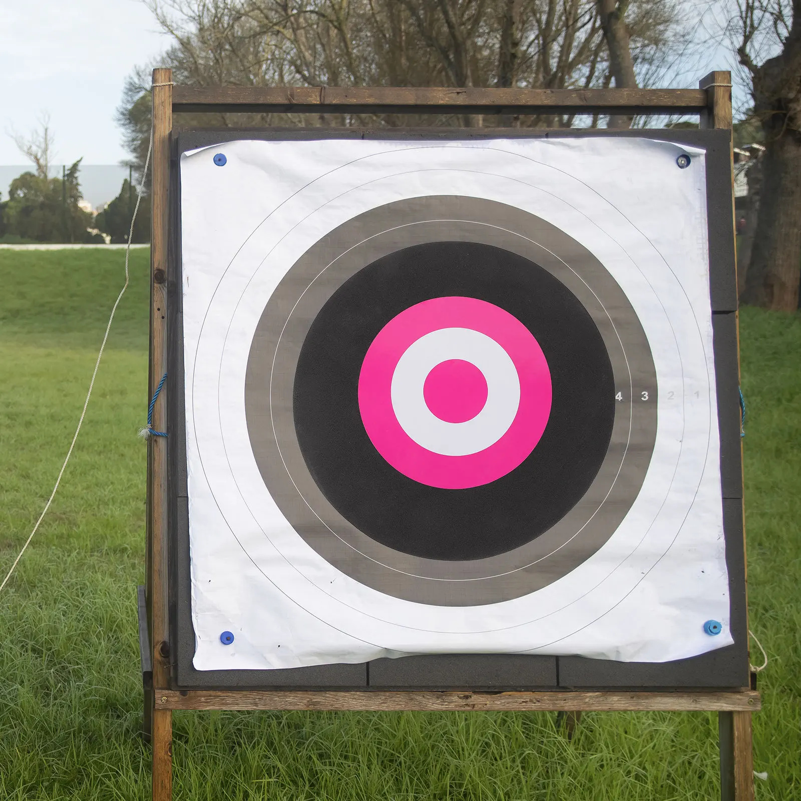 

1pcs Archery Target Eva Durable Lightweight Portable Outdoor Shooting Practice Ring Reusable Bow Accessory