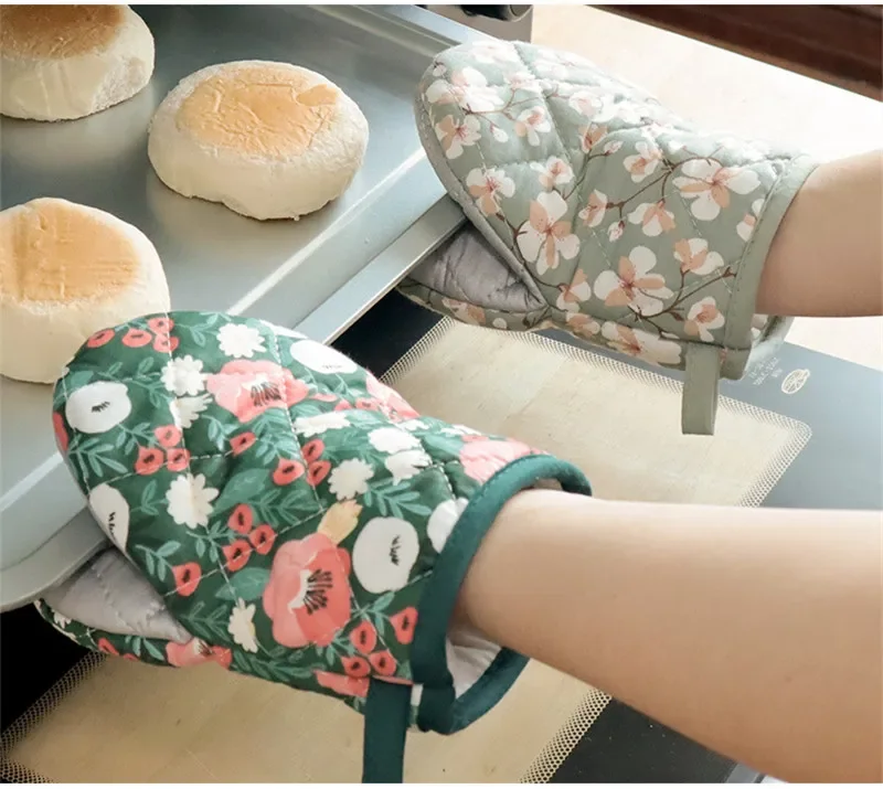 

1Pc Flower Cotton Baking Oven Glove Home Kitchen Hot Resistant Heart Shaped Hand Clip Insulation Pad