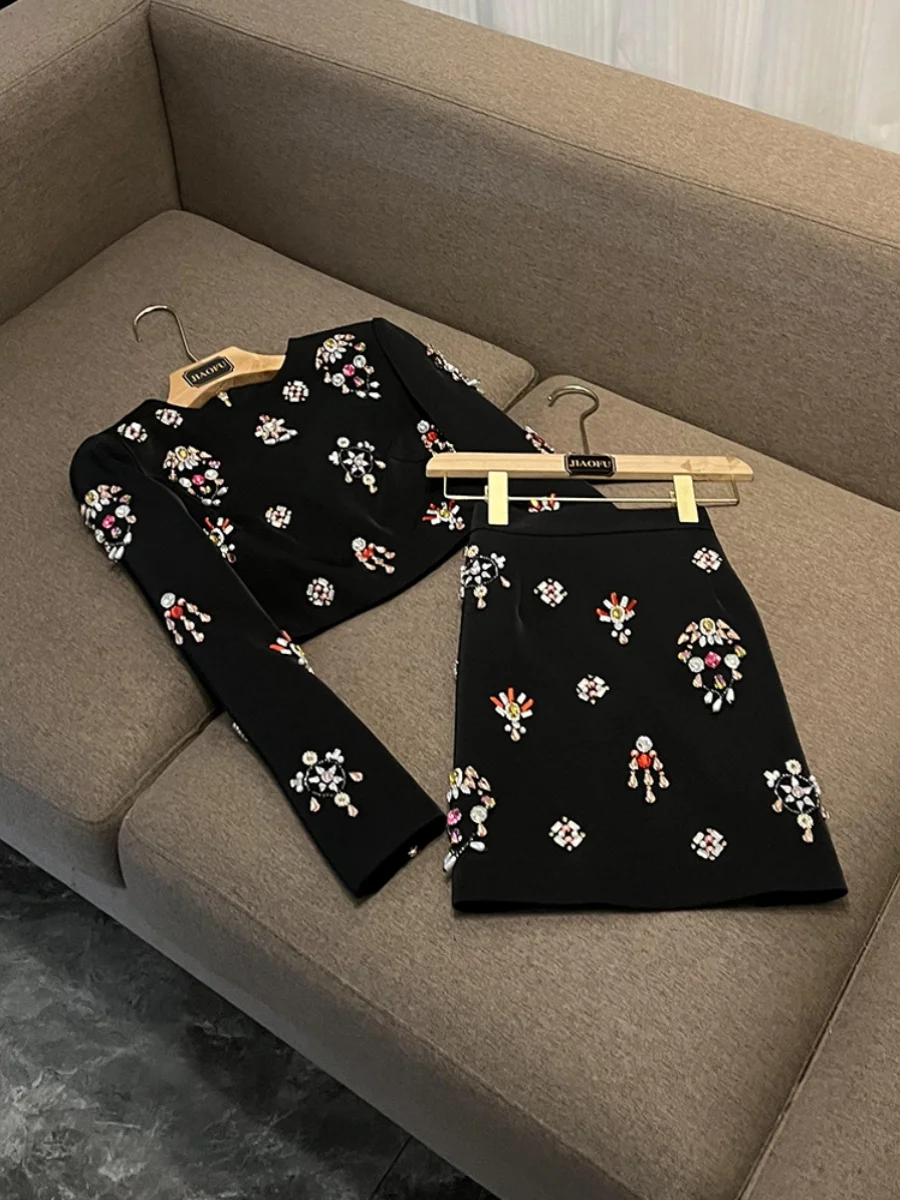 

Модный комплект из укороченного топа и юбки с богатой отделкой, в стиле Star Sle Commute Wind, для женщин, зимний сезон