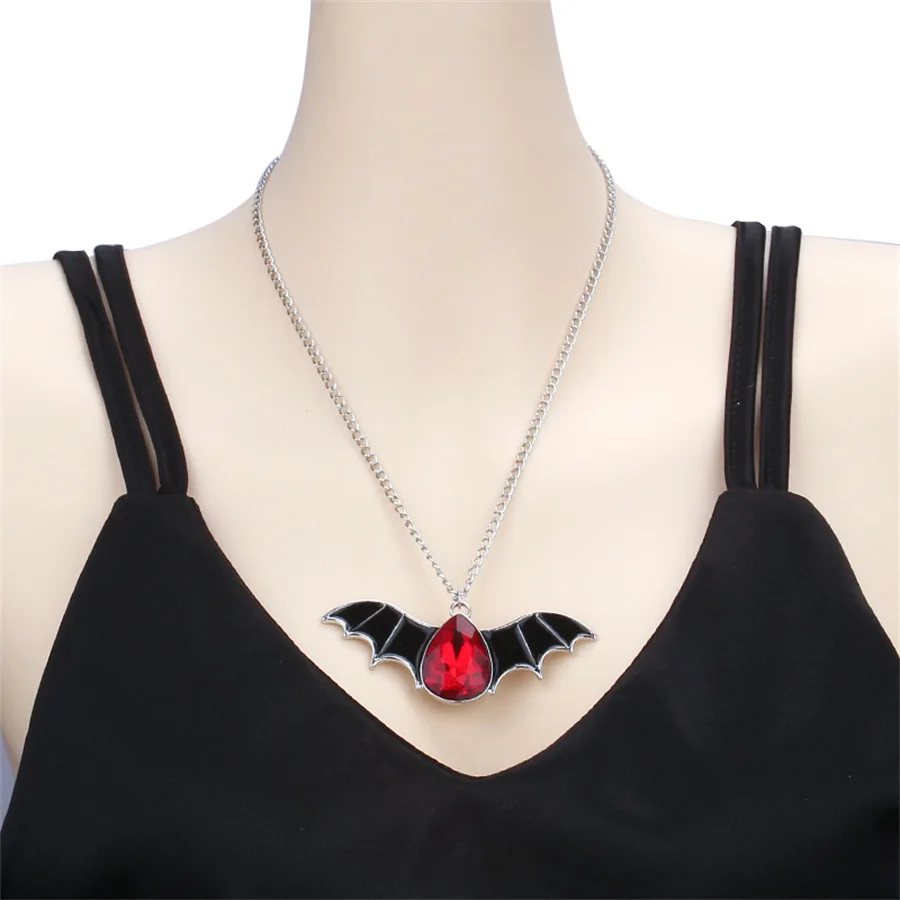 Gothic Vampire Bat Necklace for Women Girl Charms Punk Choker Chain Collar Party Cosplay Jewelry Goth Necklaces Halloween Gift