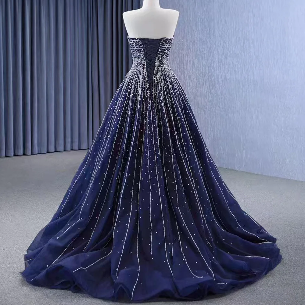 Abito da sera sexy senza maniche con scollo a cuore blu con lacci sul retro Dettaglio in cristallo Vestibilità personalizzabile per occasioni speciali