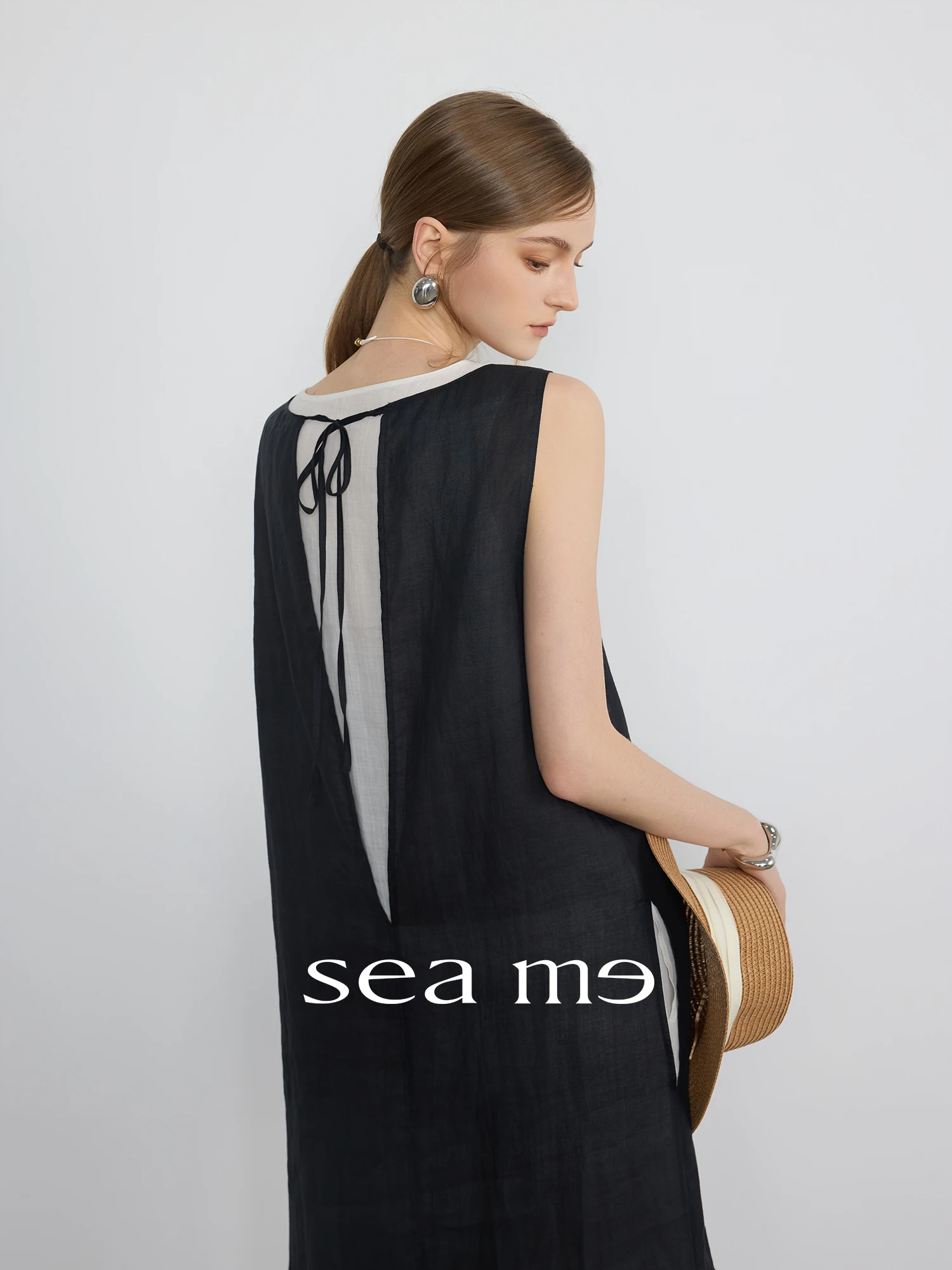 Vestido Longo Feminino Solto de Duas Peças com Textura de Linho e Tom de Madeira, Estilo Simples, Cintura Alta, Modelo Evasê, Ideal para Férias