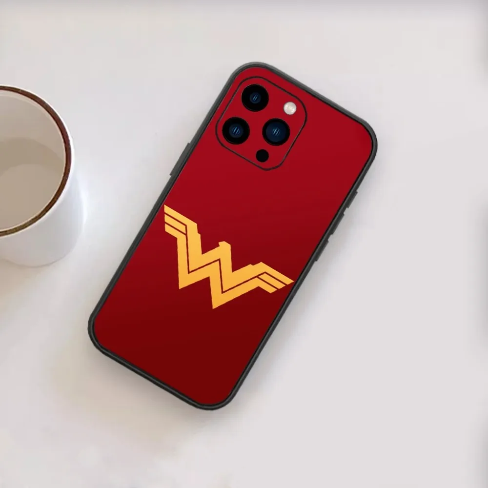 Beast Kingdom Wonder Woman Logo Hero Phone Case For iPhone 13 14 15 11 12 X XS Mini Pro Max Black Cover