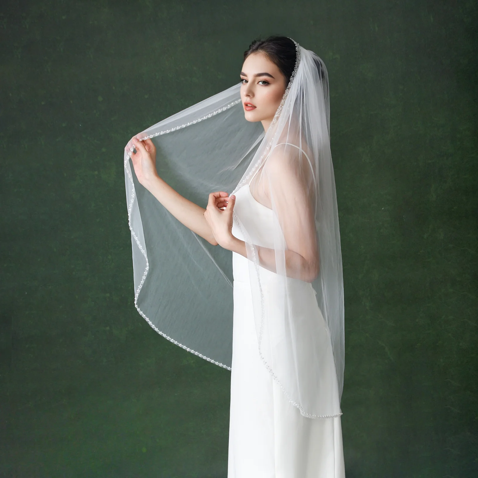 エレガントなショートウェディングベール、パールタッセル付き、1段ビーズ付きブライダルベール、繊細なフリンジエッジチュールヘッドピース、花嫁用g98