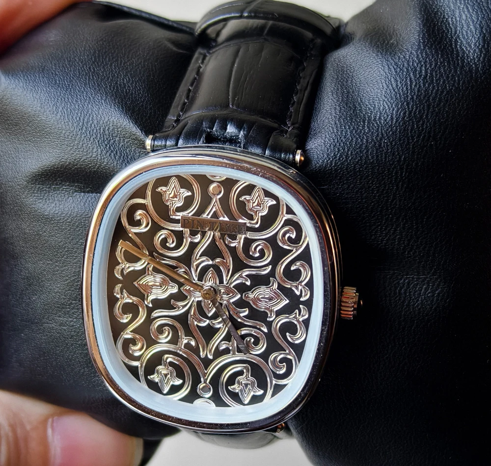 Thumbnail 3 - #64 Best Classic Quartz Watches to Buy In 2026