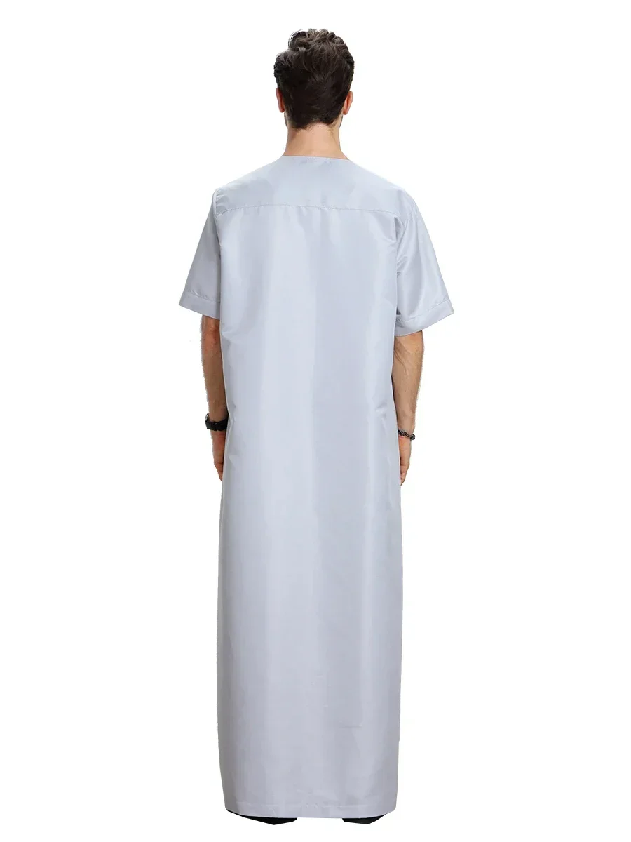 Solidny muzułmański Jubba Thobe Męski Ramadan Długi szlafrok Kaftan O-Neck Sukienka z krótkim rękawem Saudi Eid Abaya Dubaj Arabski kaftan Bliski Wschód