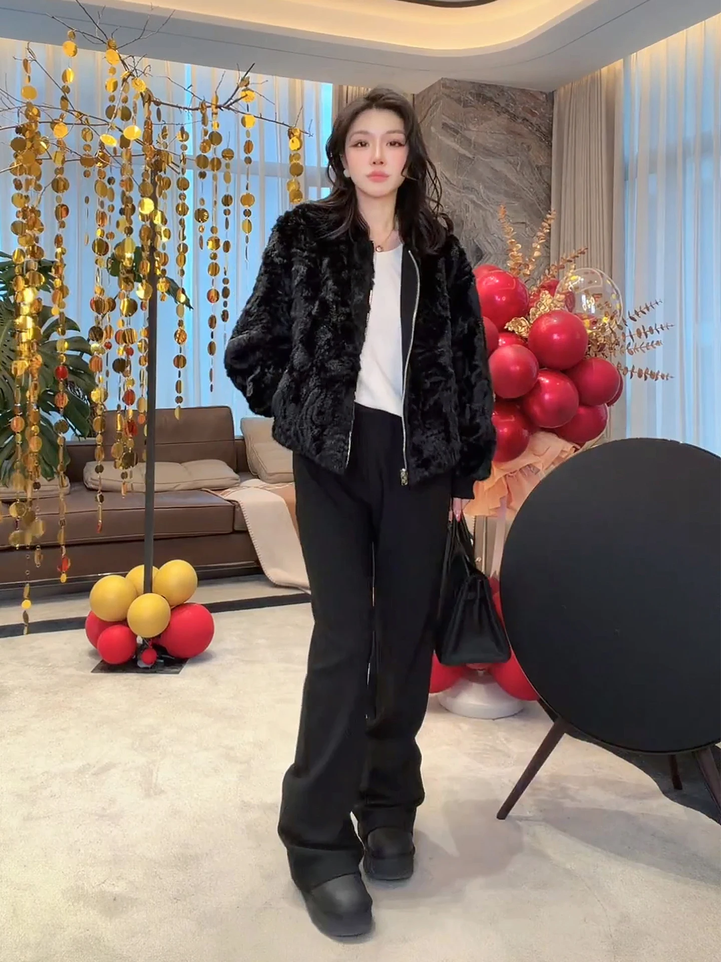 

Double-Sided Wearable Handmade Furry Jaet Warm Sli Versatile Me Brand Polyester Fiber V-Ne Button Closure Women's Coat