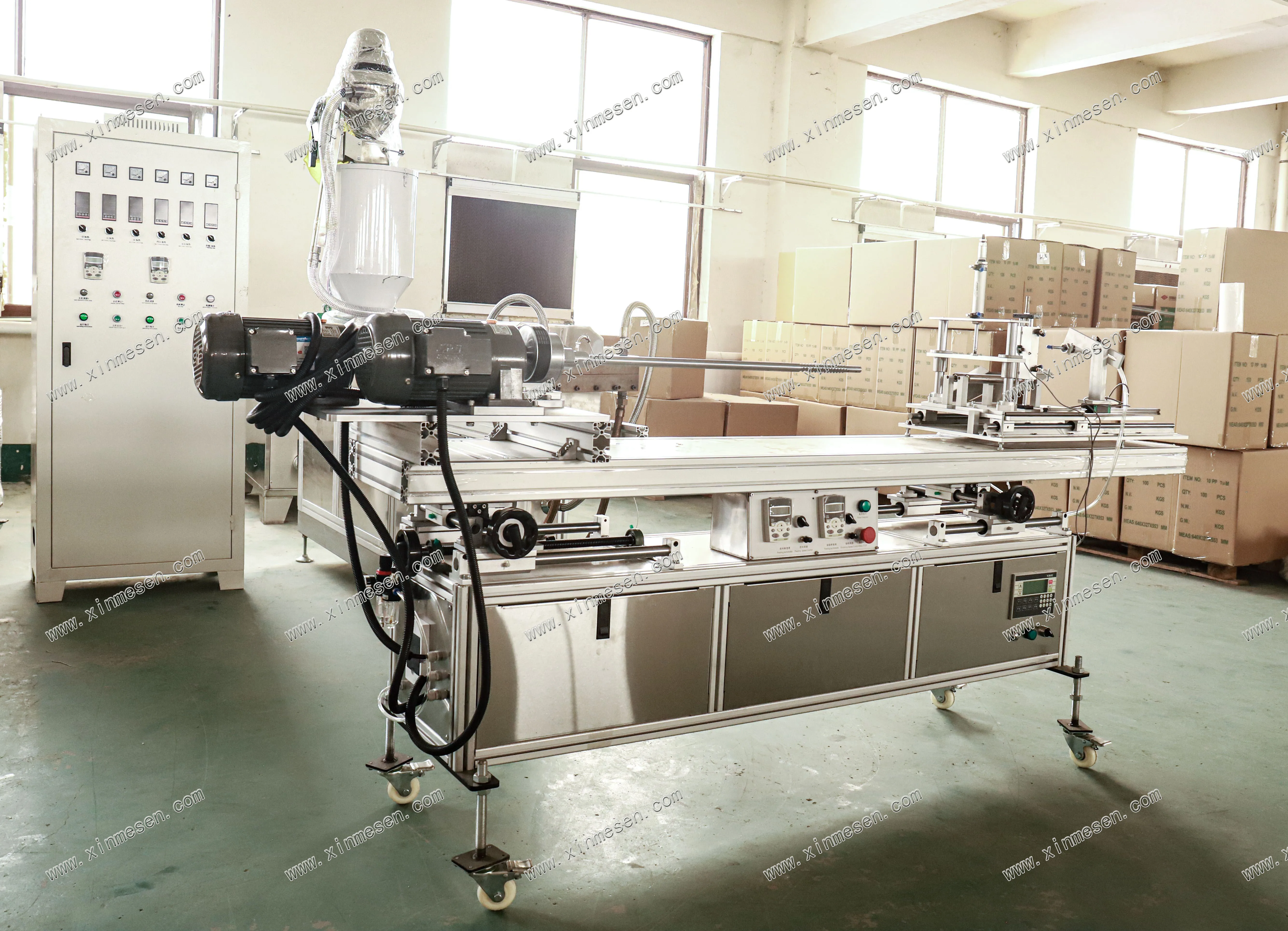 Macchina per il sistema di produzione di cartucce filtranti soffiate a fusione PP a risparmio energetico Macchina per la produzione di cartucce filtranti per sedimenti d'acqua con filtro PP