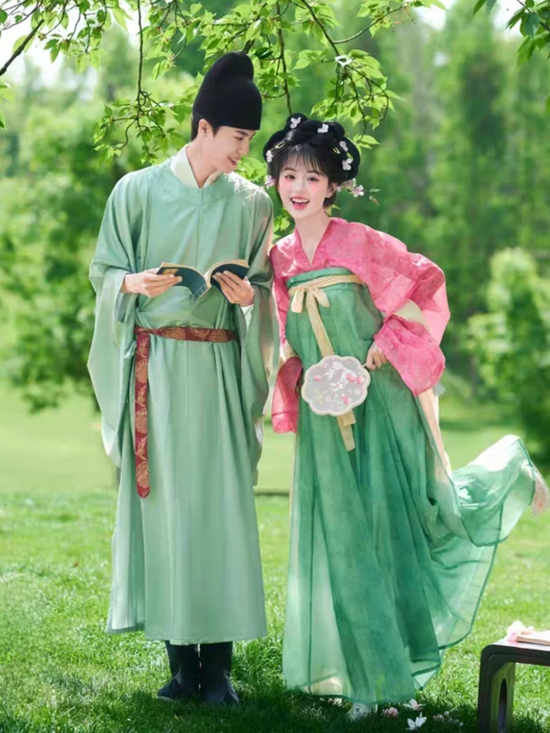 

New Couple's Traditional Chinese Wedding Dress Photography Studio Cute Funny Theme Costume Polyester Material Online Exclusive