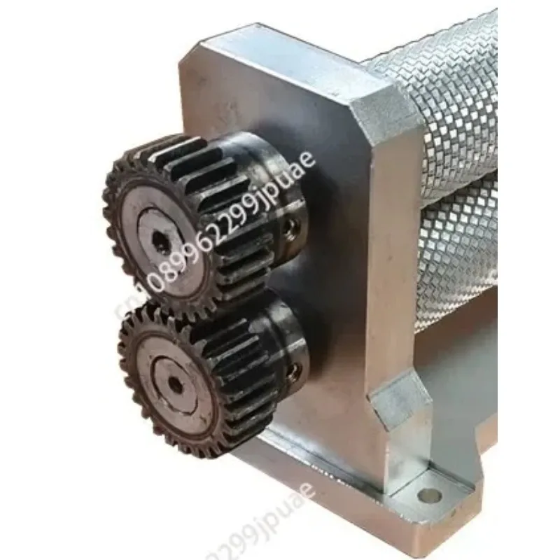 

Aluminum Alloy Beeswax Foundation Roller Machine Custom 280mm Cell Size Beekeeping Embossing Tool