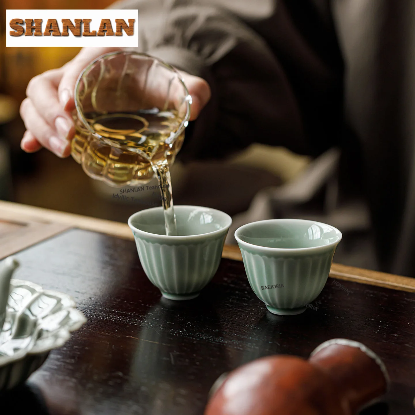 2pc/lot Yue Kiln Celadon Shadow Teacup Antique Tea Bowl Beautiful Tea Cup Tea-tasting Personal Cup Chazhan Master Cups Tea 50ml