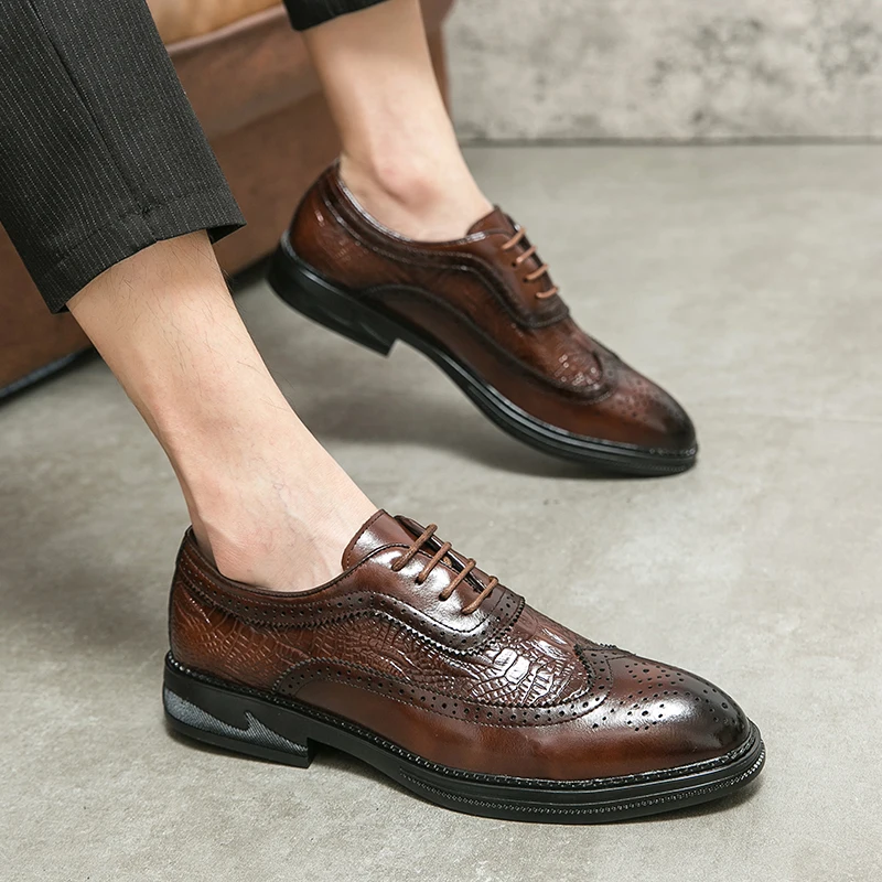 Primavera y otoño vestido de negocios zapatos Oxford con cordones mocasines casuales grandes zapatos de cuero con suela de goma para hombres de diseñador