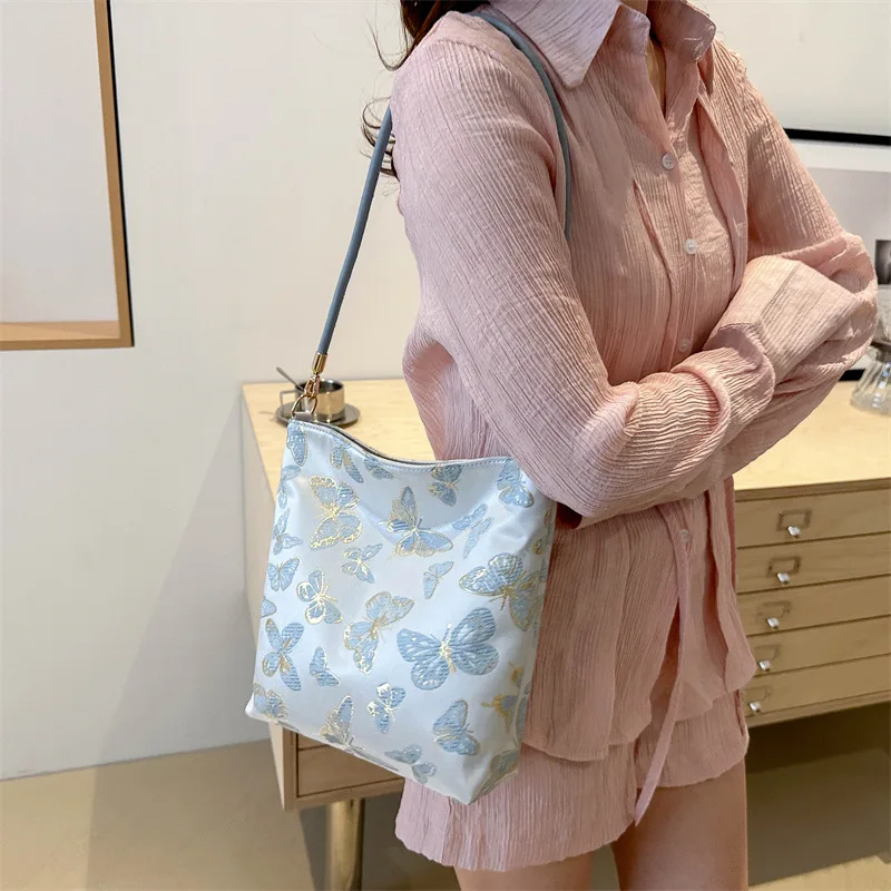 

New Chinese Style Shoulder Bag Retro Portable Women Handbags Large Capacity Gift Messenger Bag Commuting Bag Bucket Bags