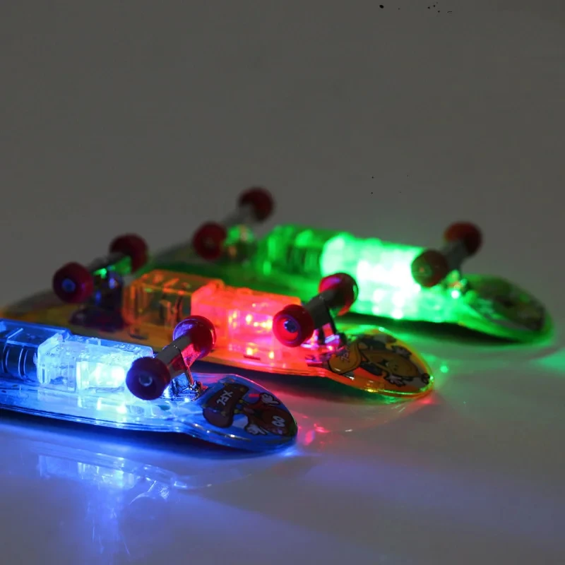 LED Light Mini Alloy Finger Skateboard Professional Finger Skateboard tastiera Scrub Finger Skateboard bambini giocattoli luminosi H23