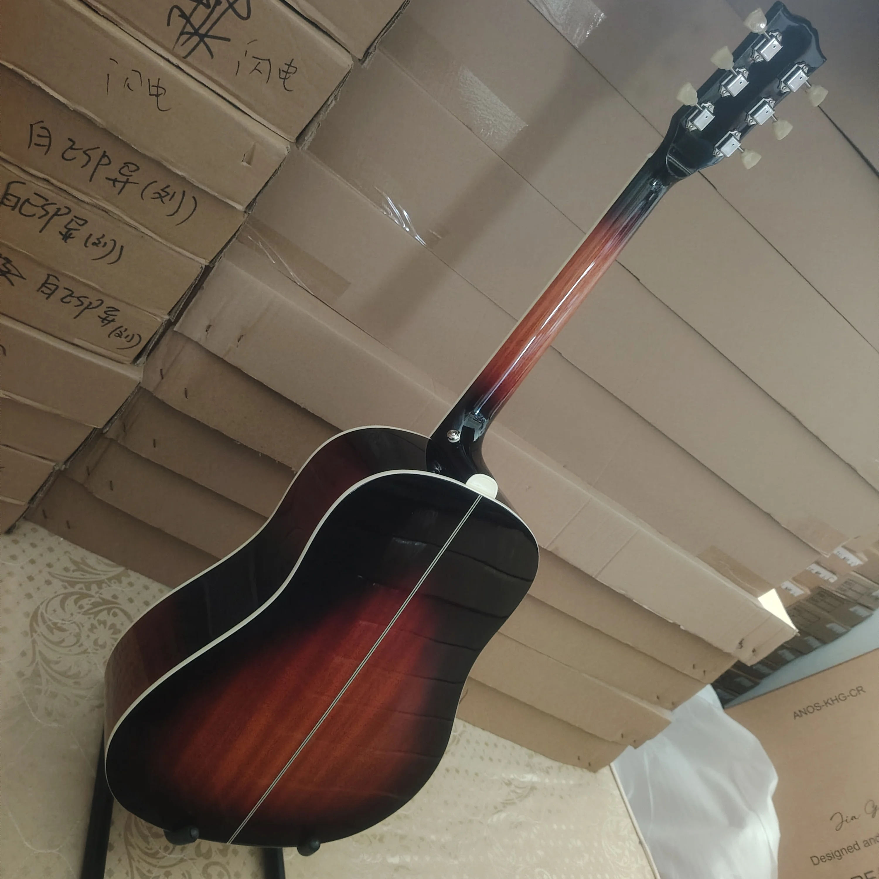 

41-дюймовые! J160E Оригинальная гитарная коробка/переключатель звукоснимателя и регулировки/плоская гитара/верхняя часть из ели/накладка на гриф из красного дерева/20 звуков Colu